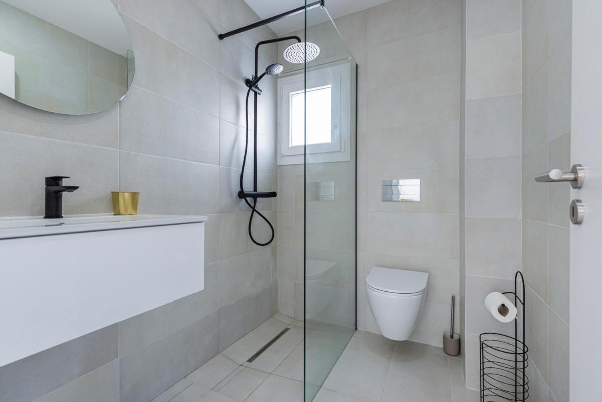 Poolside Oasis By Caparica Charneca (Setubal)