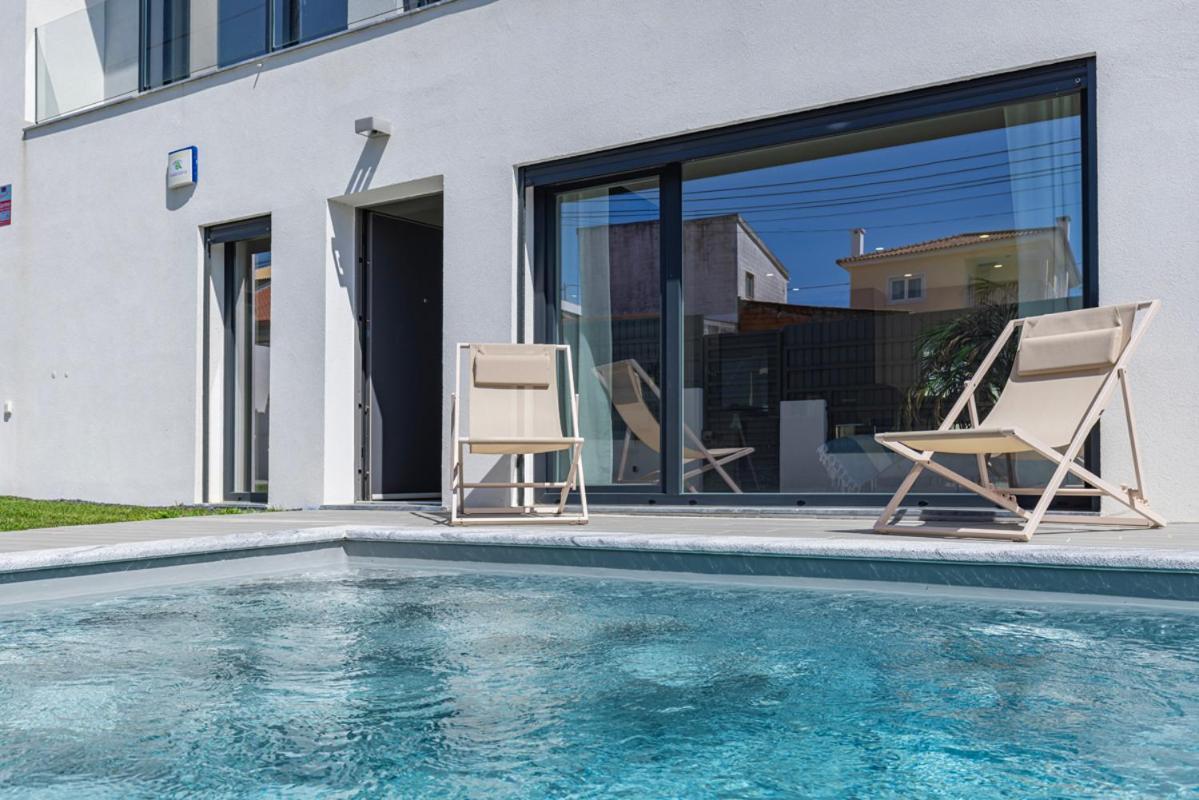 Holiday home Poolside Oasis By Caparica