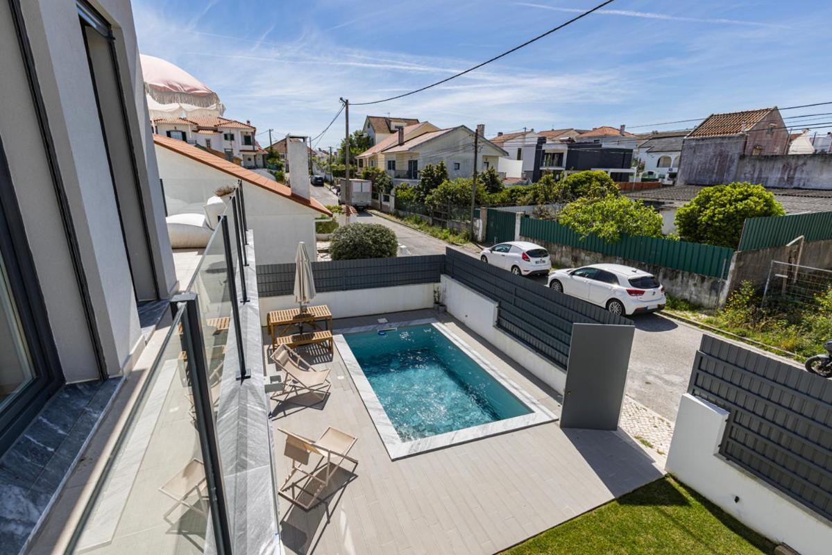 Holiday home Poolside Oasis By Caparica